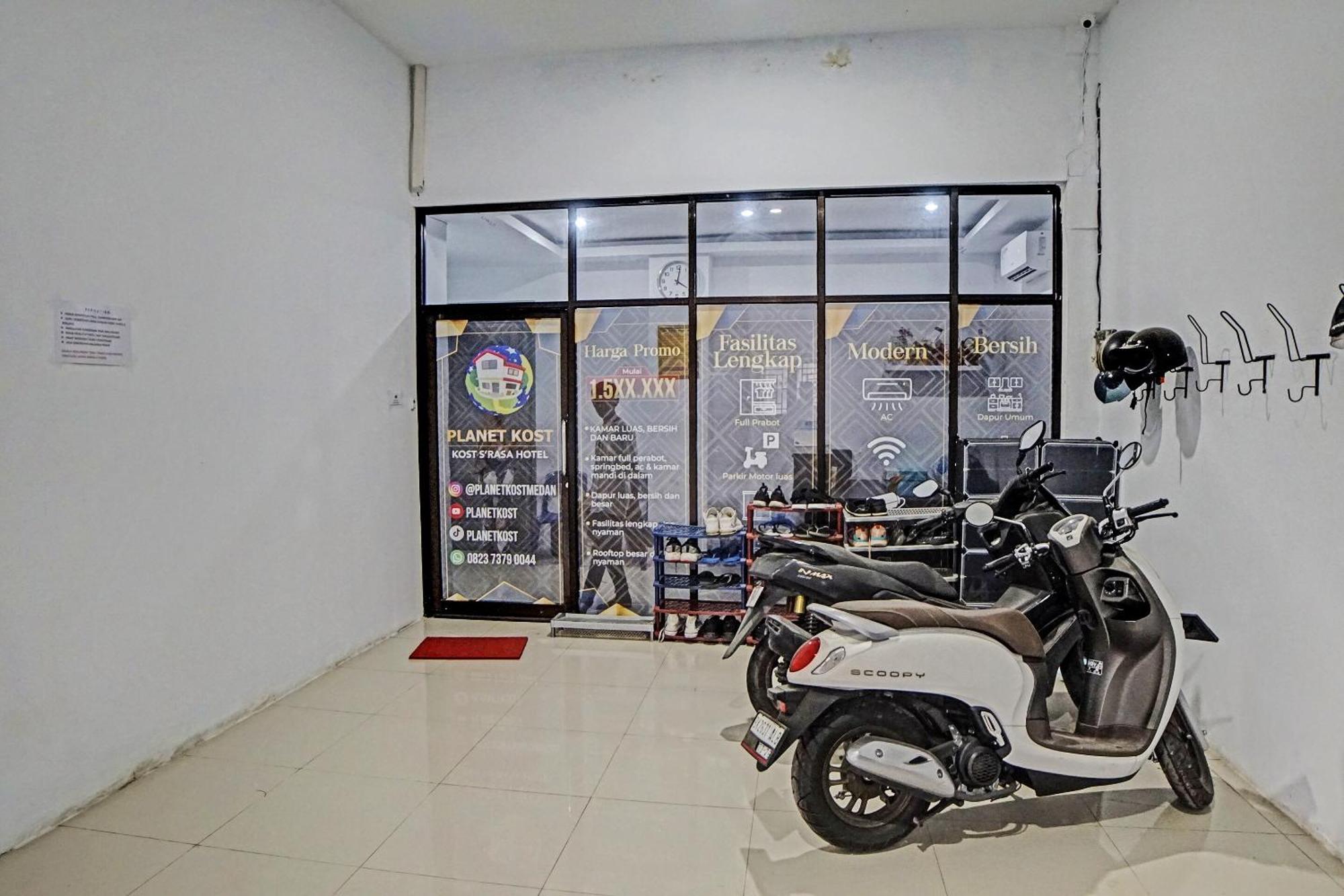 Oyo 92721 Planet Syariah Hotel Medan